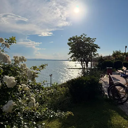 Sea View Marina View - דירה *